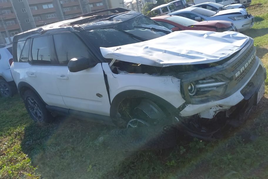 VAGONETA FORD BRONCO SPORT MODELO 2023 PLACA 6427XIP 