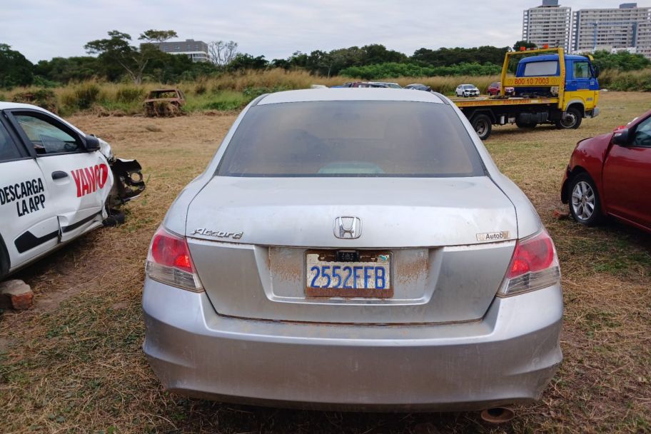 AUTOMOVIL HONDA ACCORD LX MODELO 2010 PLACA 2552FFB