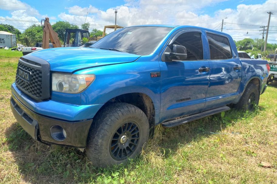 CAMIONETA TOYOTA TUNDRA MODELO 2008 4X4 COLOR AZUL PLACA 3026YYC