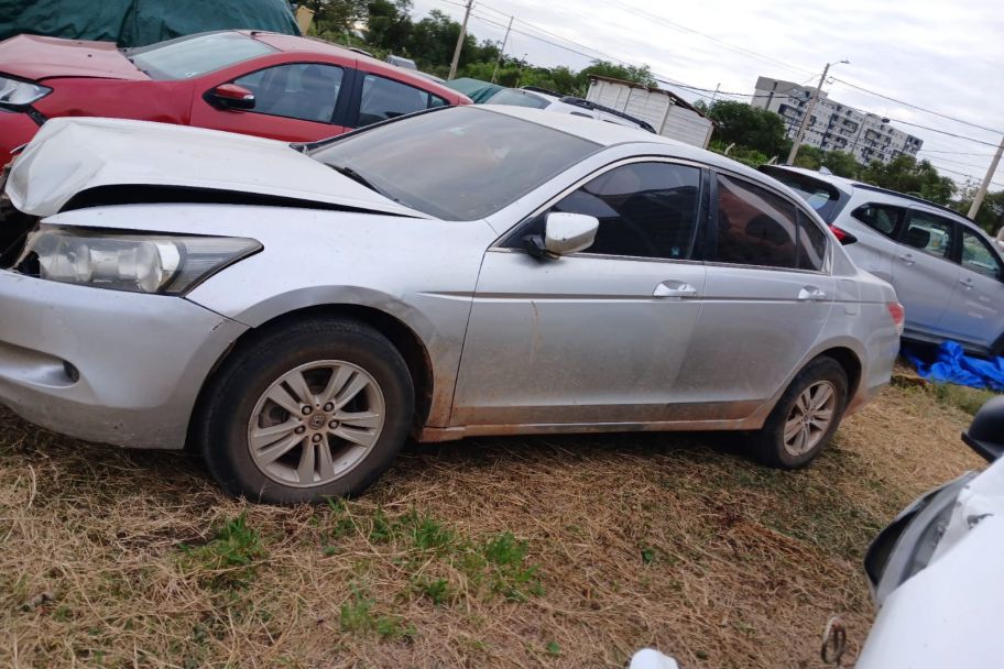 AUTOMOVIL HONDA ACCORD LX MODELO 2010 PLACA 2552FFB