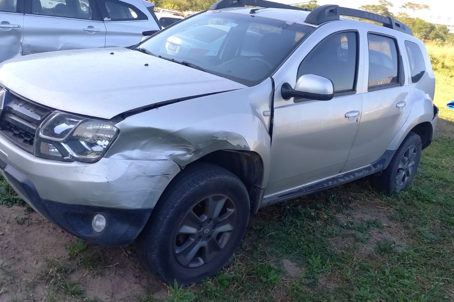 VAGONETA RENAULT DUSTER MODELO 2019 4X2 PLACA 5019XYT
