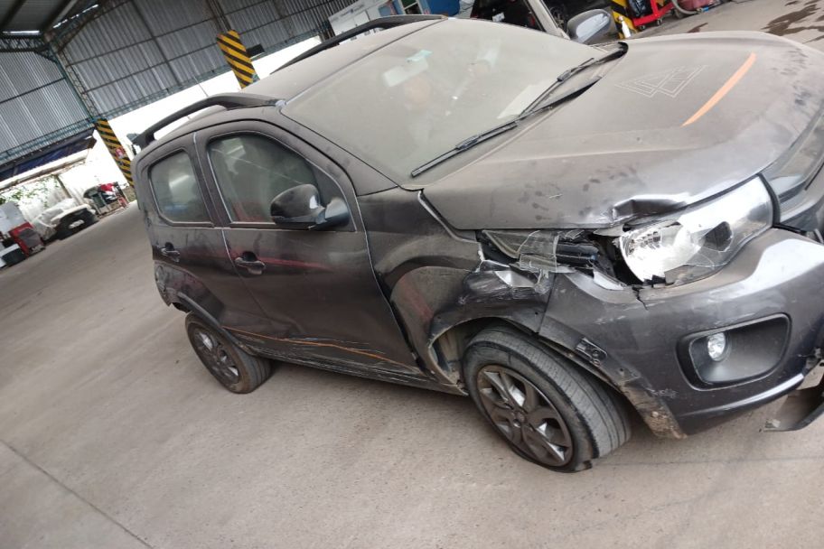 AUTOMOVIL FIAT MOBI TREKKING MODELO 2024 PLACA 6364TLK