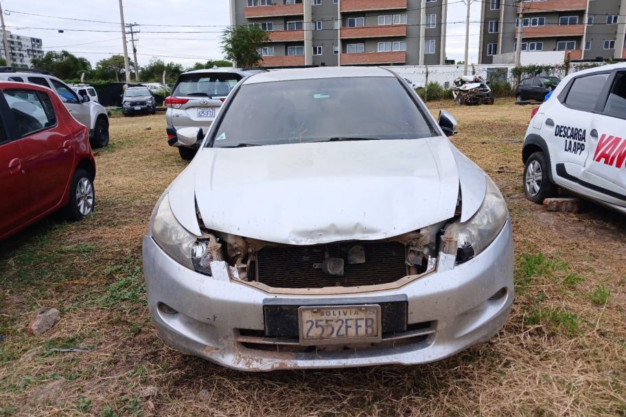 AUTOMOVIL HONDA ACCORD LX MODELO 2010 PLACA 2552FFB