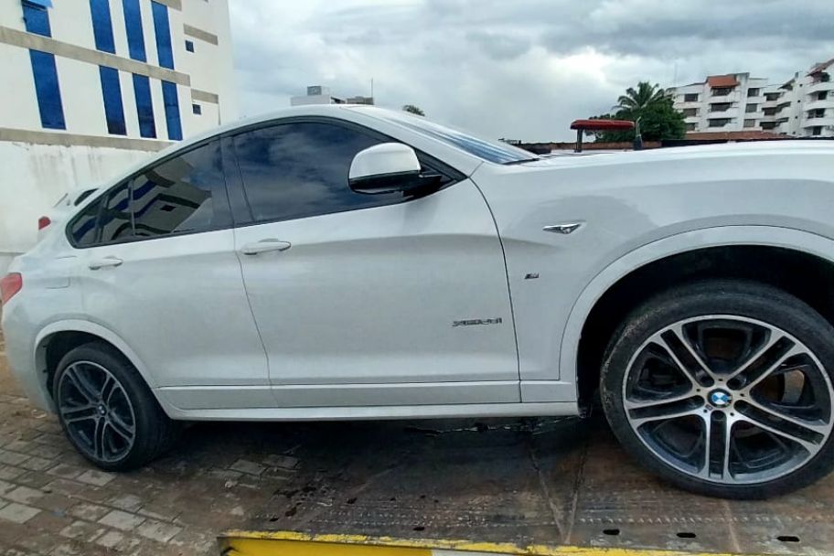 VAGONETA BMW X4 MODELO 2017 XDRIVE28I PLACA 4432LSS