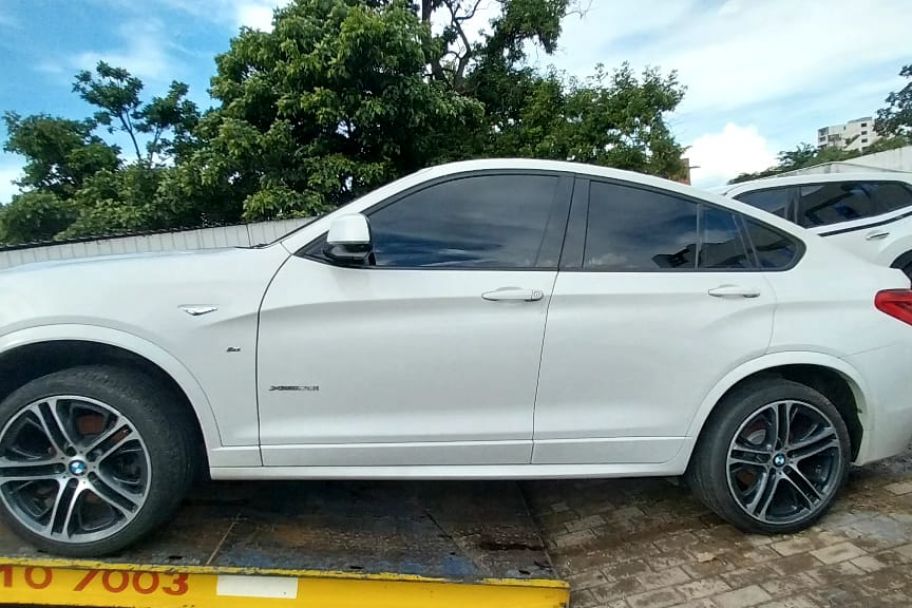 VAGONETA BMW X4 MODELO 2017 XDRIVE28I PLACA 4432LSS